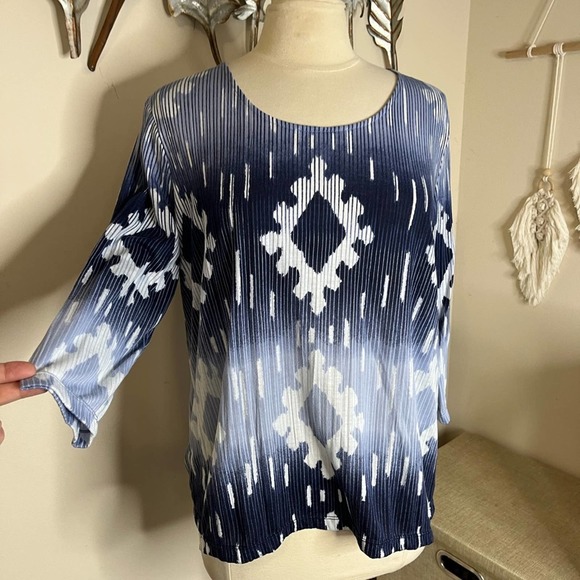 Chico's Tops - Chico’s geo print ombré knit top blue 2 L